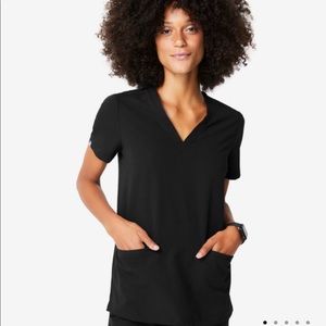 Fig Black Casma 3 pocket scrub top